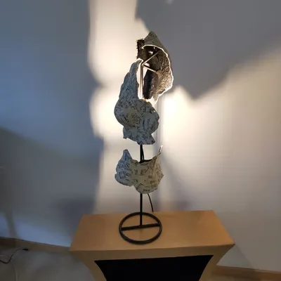 creation-et-carton-alice-ruelle-lampe-buste-musical-sculpture-3-52